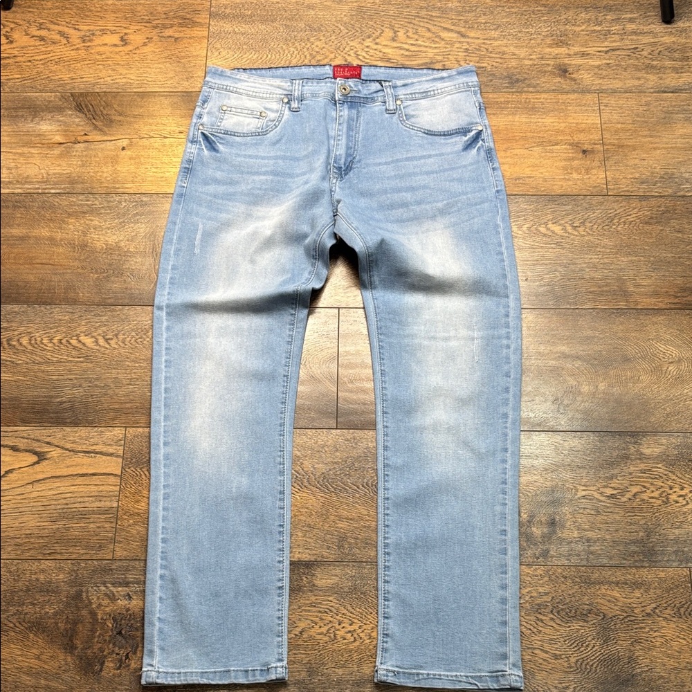 Truth Substance common sense men’s light blue jeans 32 x 30 new never worn